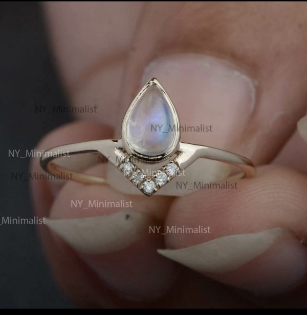 14K Yellow Gold Rainbow Moonstone & Diamond Cluster Ring – Pear Cut Fine Jewelry - Image 6